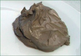 Hydrated Three Clay External Clay Blend on a bed of Clay Powder